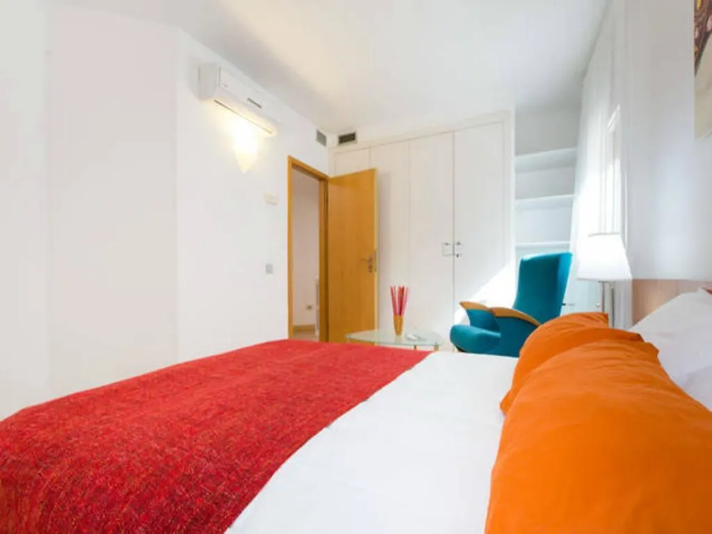 Vila Olimpica Apartment